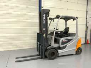 Vente aux enchères en ligne Vorkheftrucks, stapelaars, aggregaten, gereedschappen en schoonmaakmachines