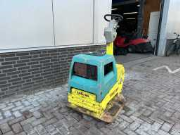 Vente aux enchères en ligne Wegens herorganisatie tuinmachines, bedrijfswagens en gereedschappen