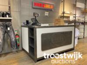 Vente aux enchères en ligne Winkelinventaris Score Emmen
