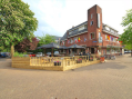 Hotel Daaldersplaats in Sneek valt om