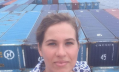Kunstenares dobbert al drie weken rond op failliet containerschip
