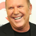 Michael Kors overwon faillissement door goedkopere lijn